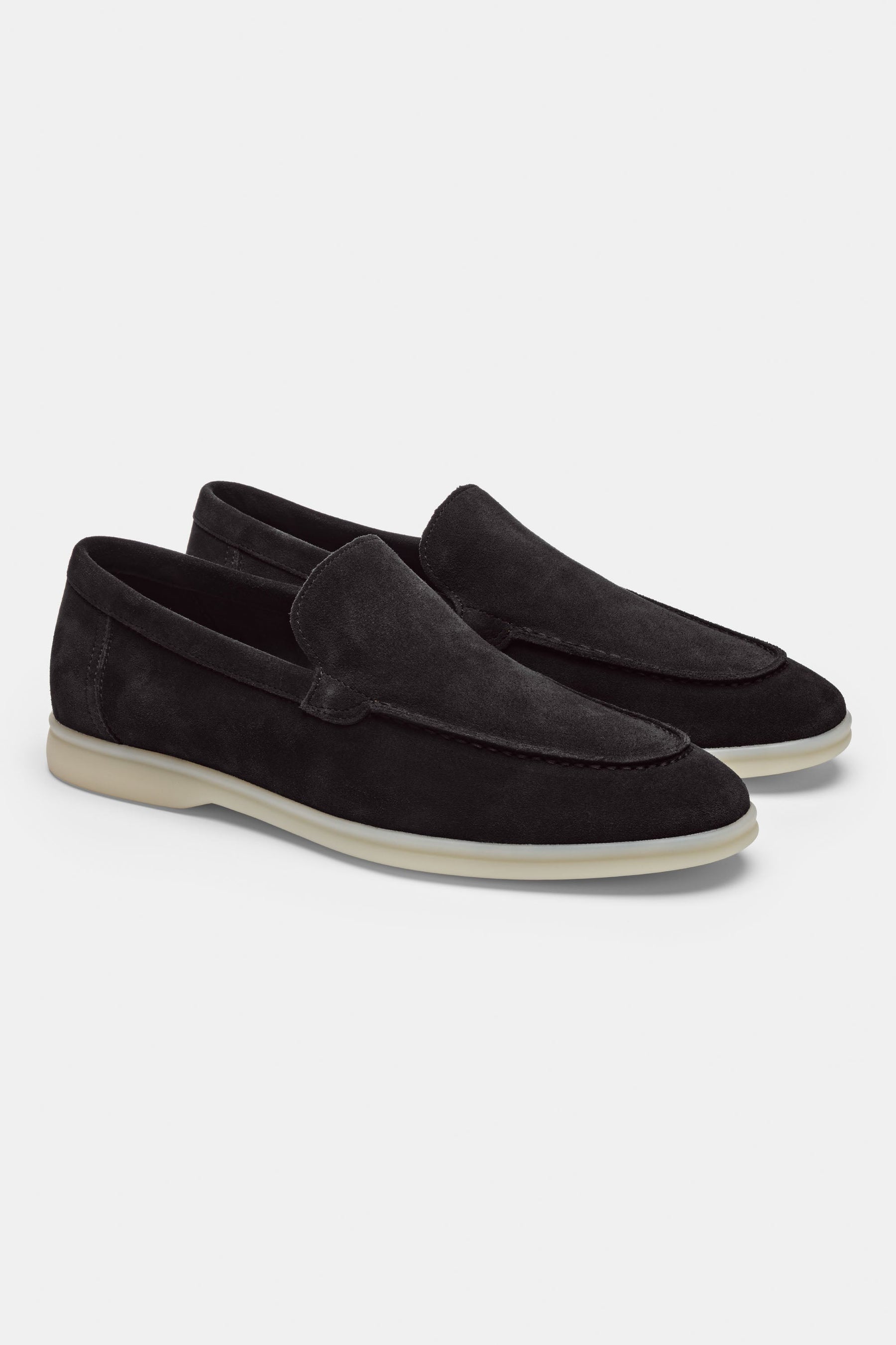 THE CLASSIC SUEDE LOAFER