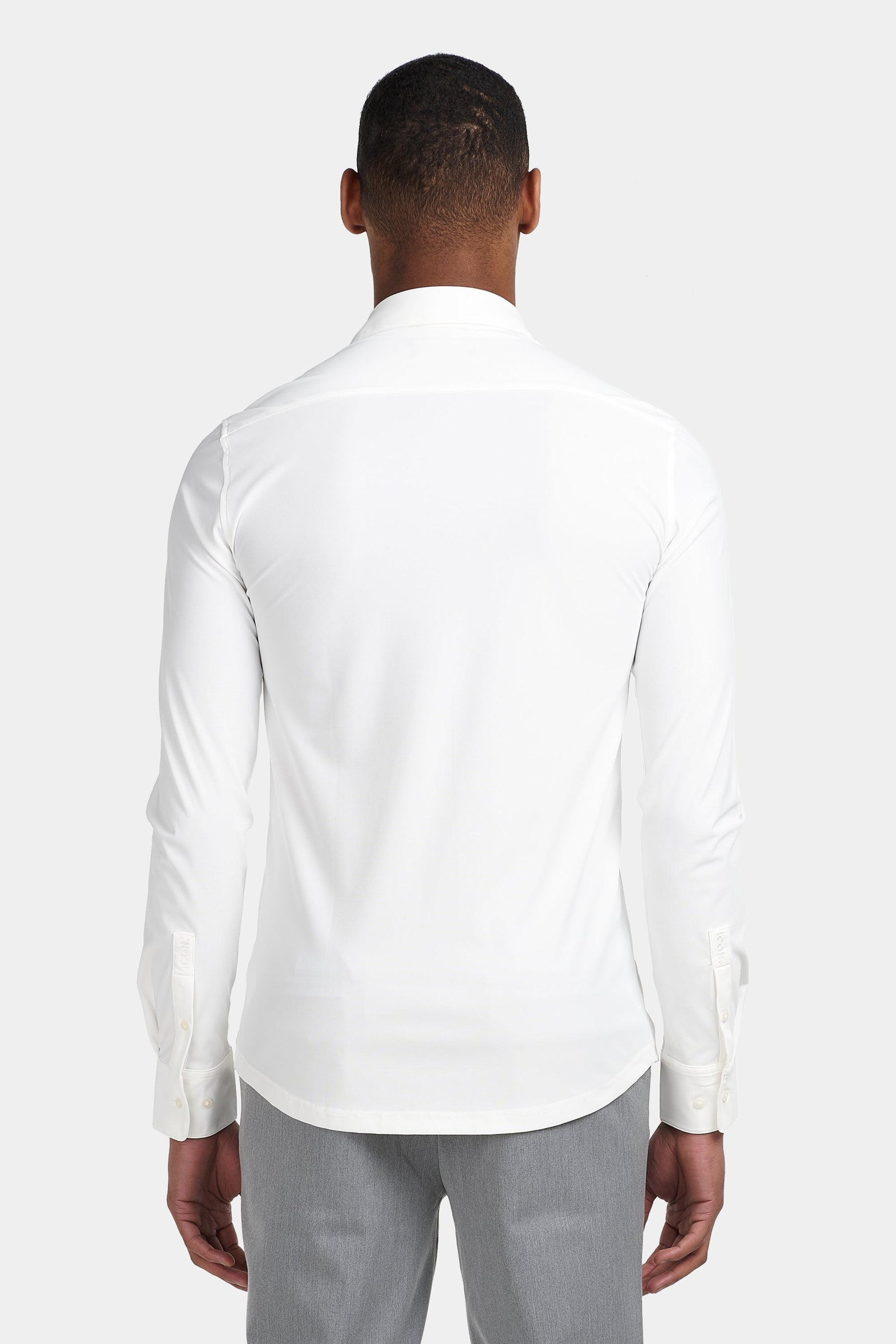 THE ATHLETIC STRETCH SHIRT
