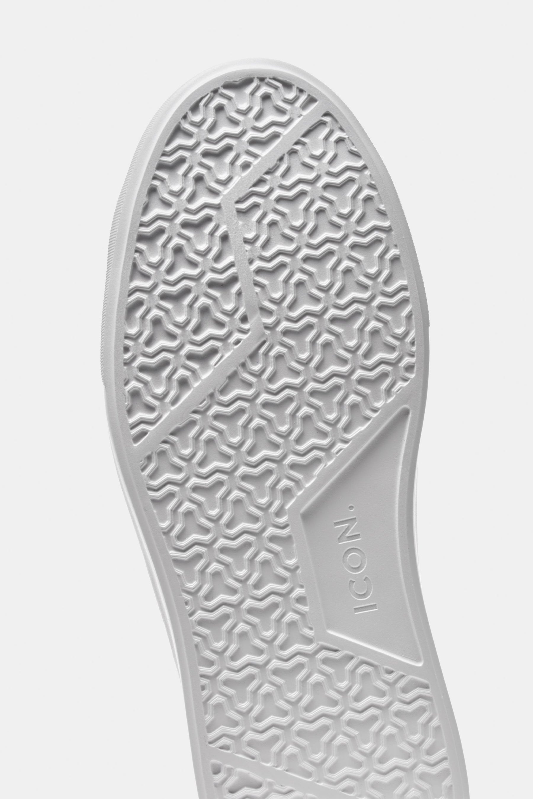 THE CLASSIC SUEDE TRAINER