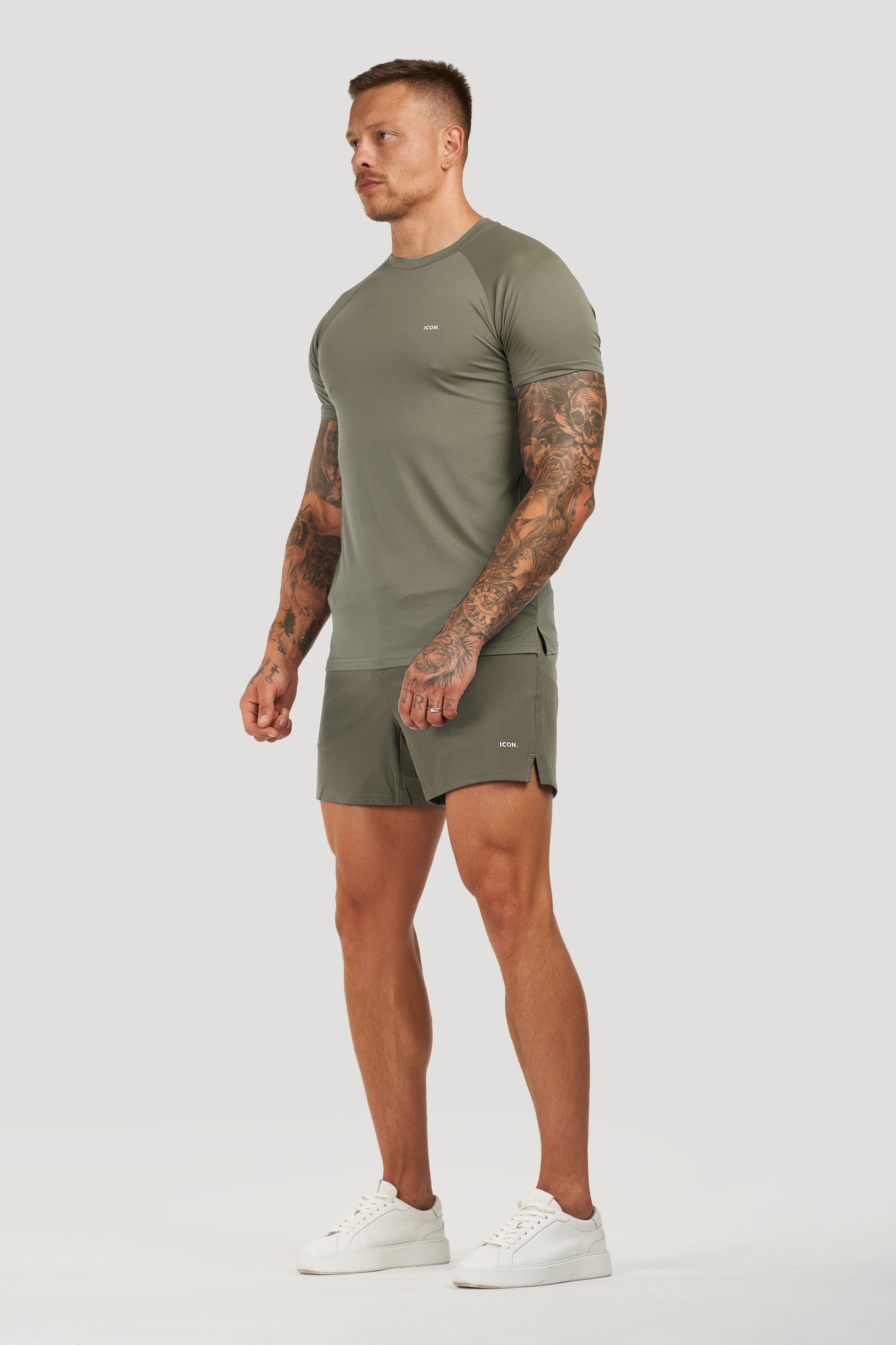 THE ICON ACTIVE T-SHIRT