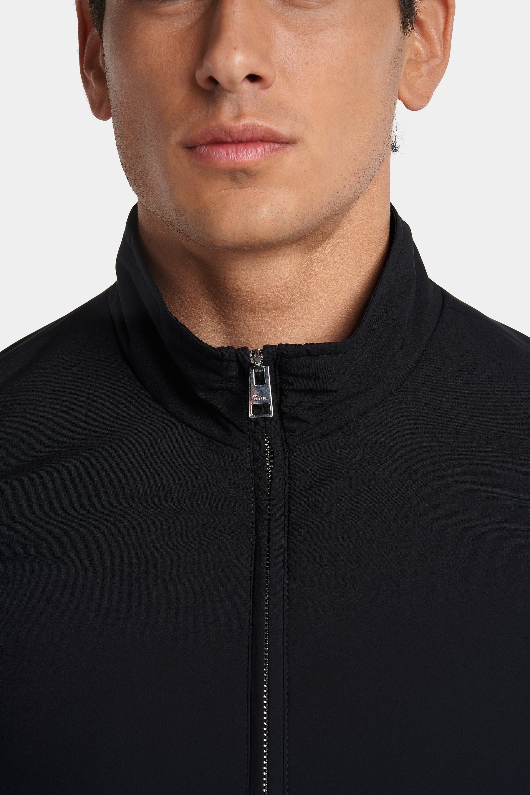 THE TRAVEL BODY WARMER