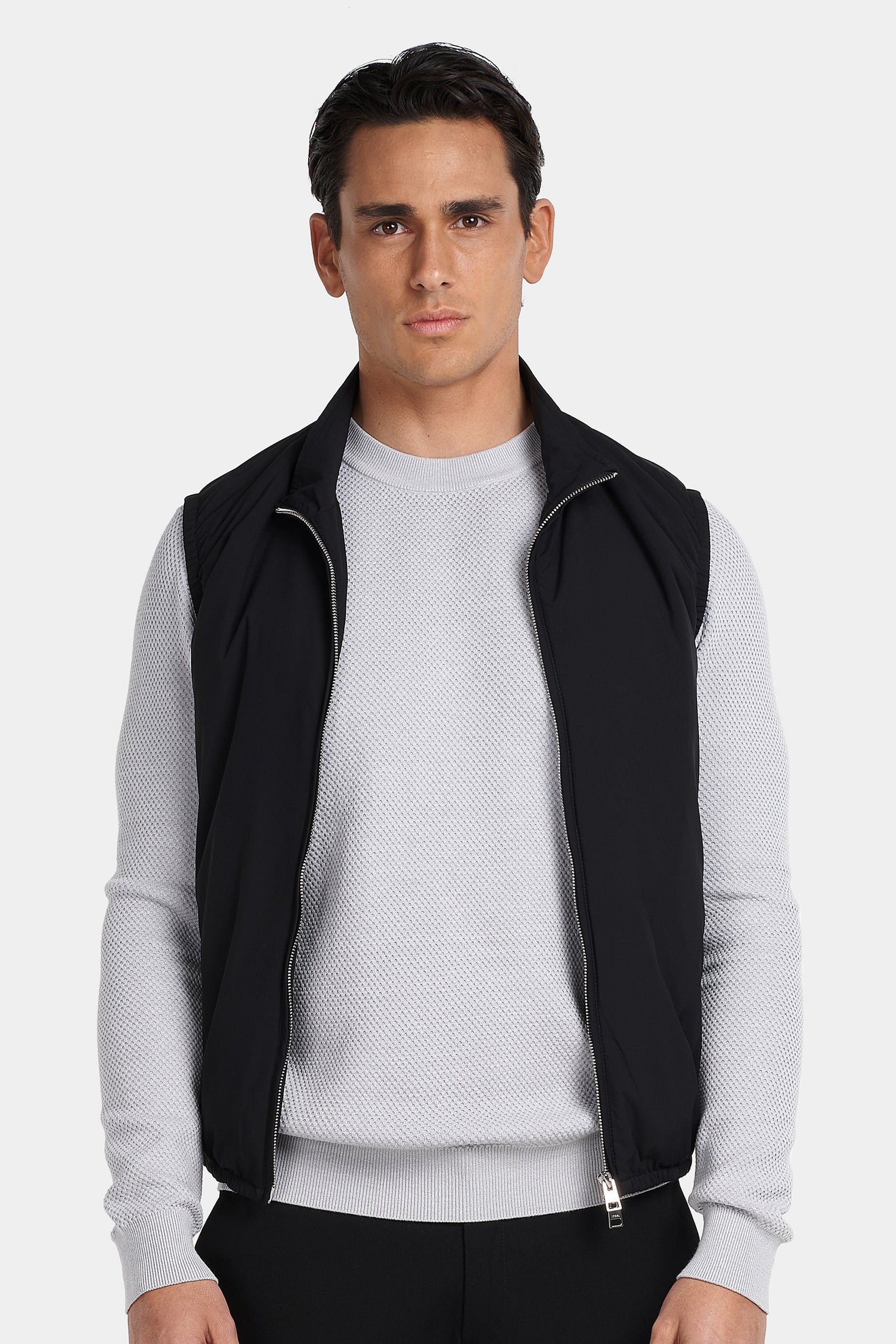 THE TRAVEL BODY WARMER