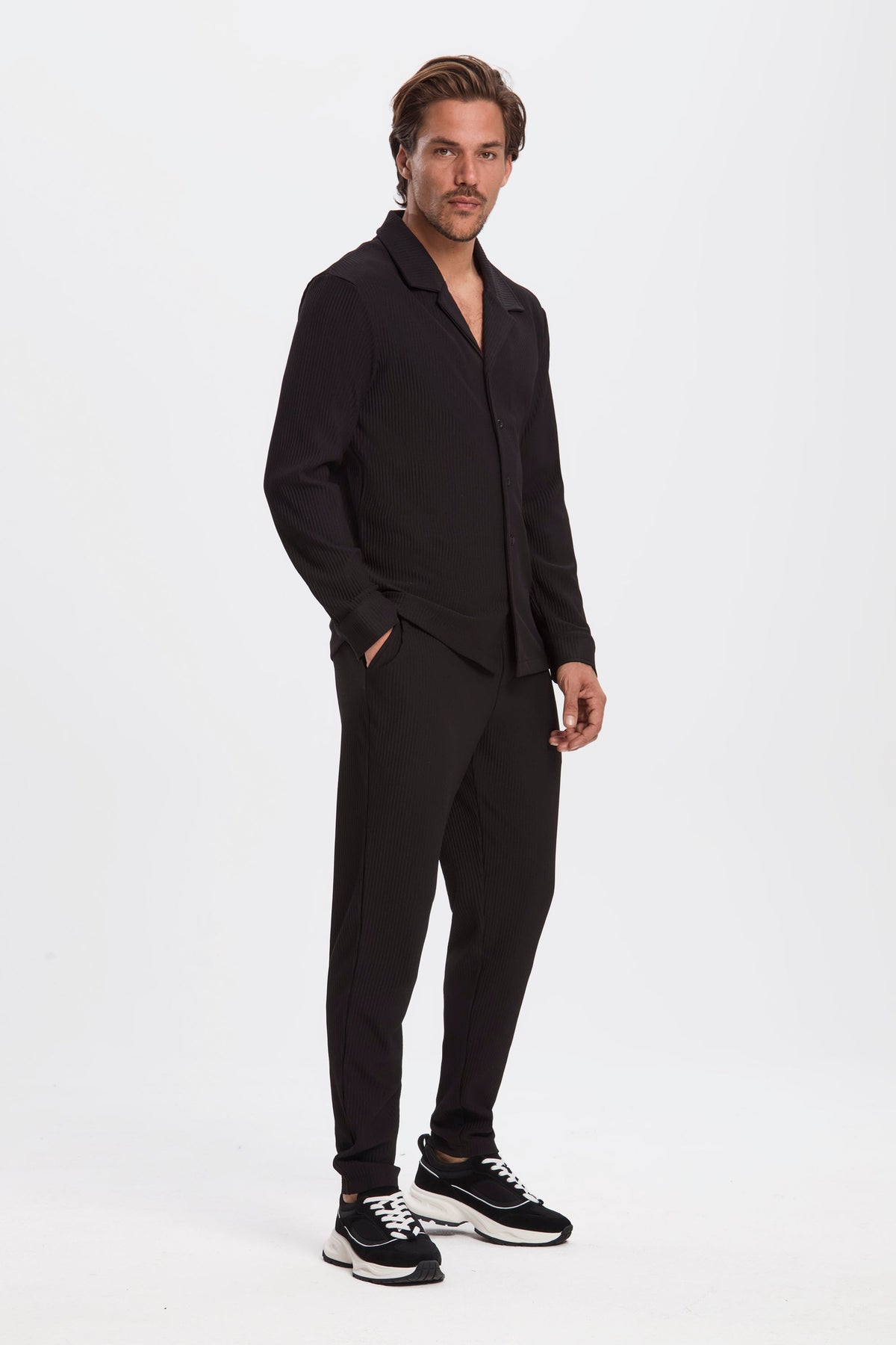 THE PLEATED LS SHIRT