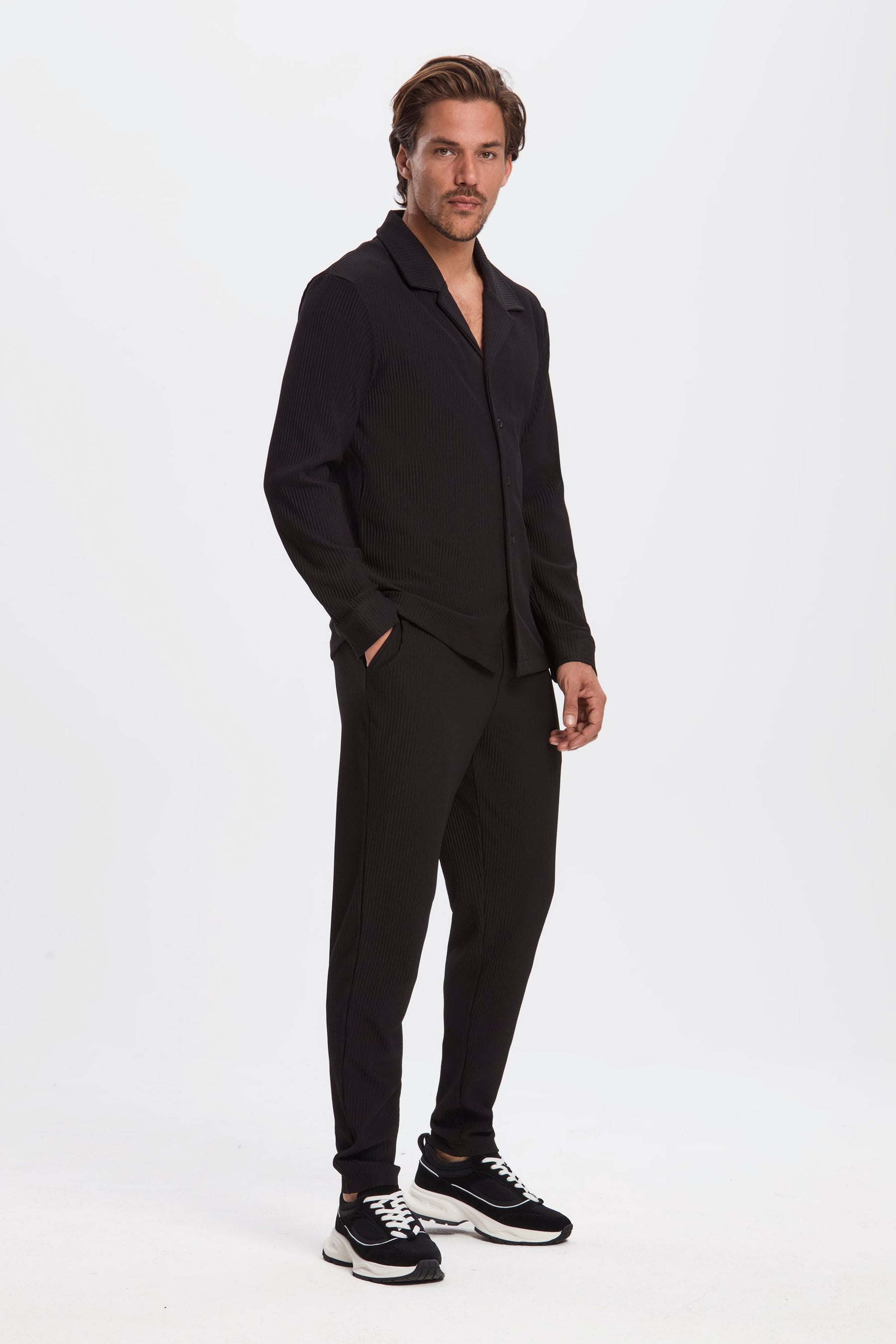 THE PLEATED LS SHIRT