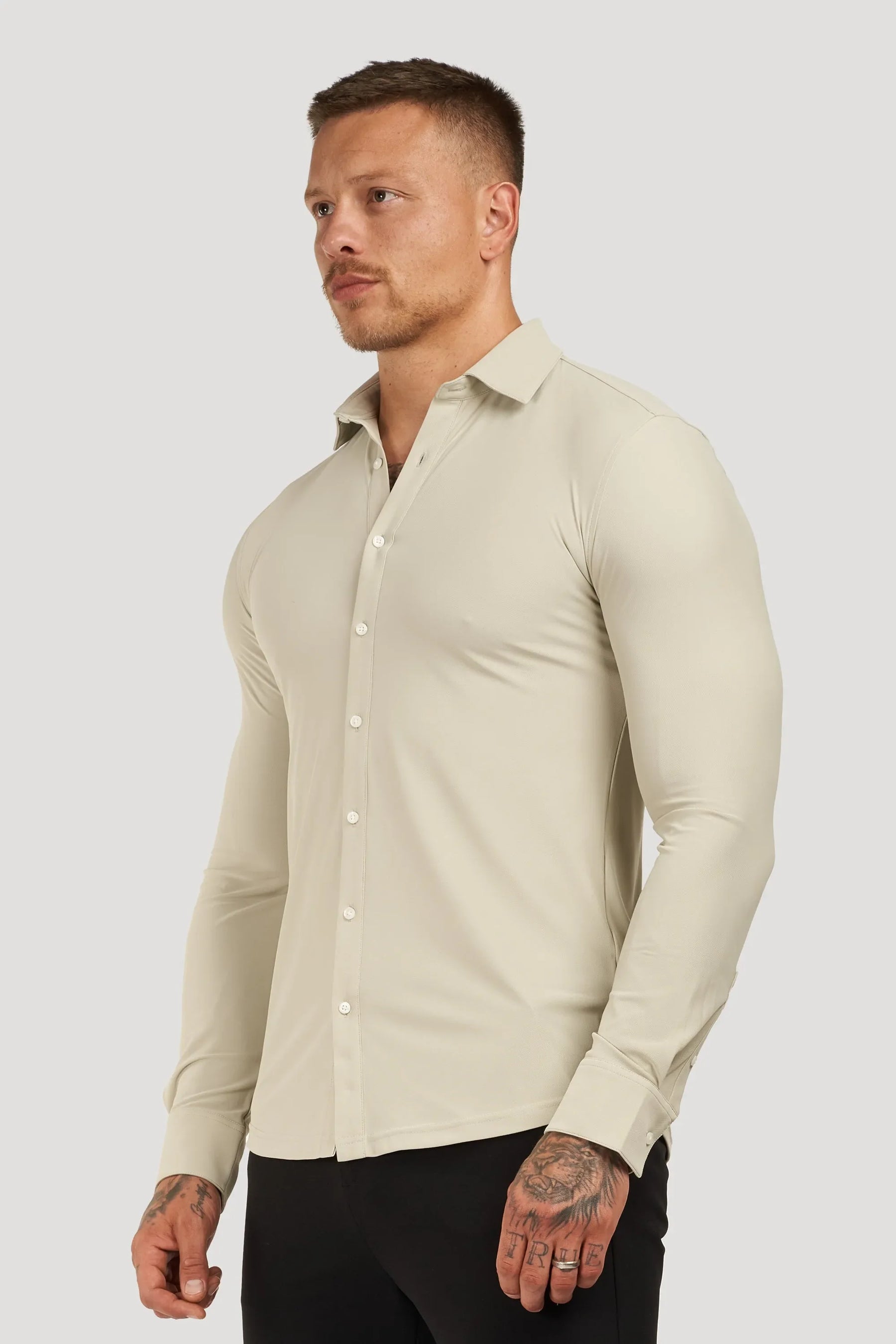 THE ATHLETIC STRETCH SHIRT