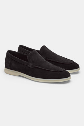 THE CLASSIC SUEDE LOAFER