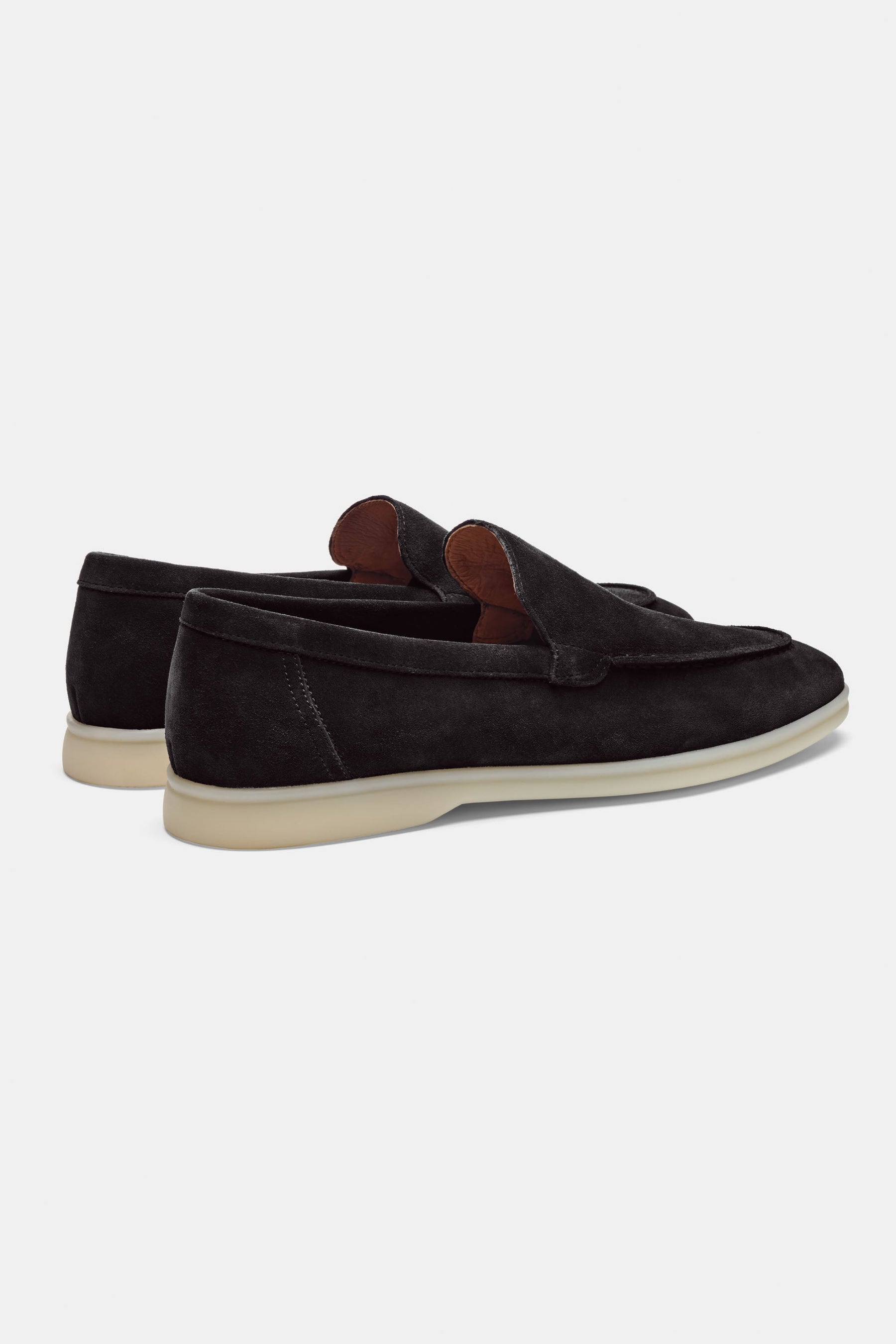 THE CLASSIC SUEDE LOAFER
