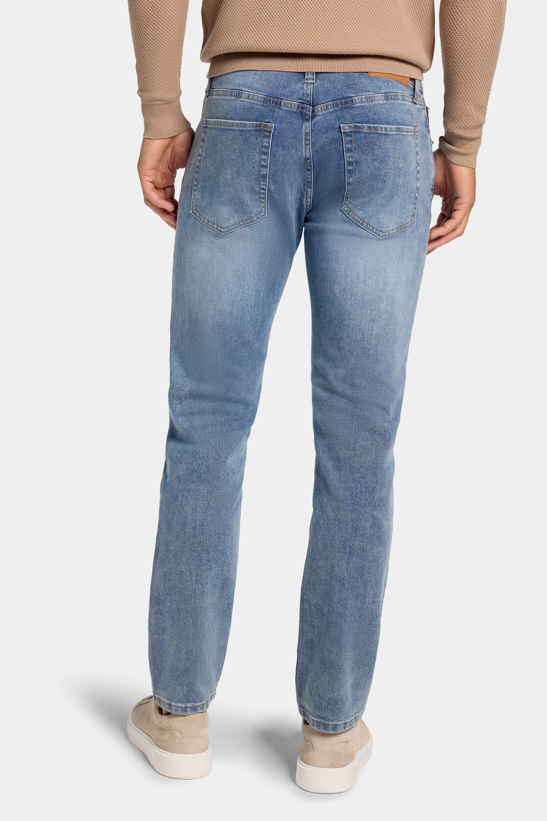 THE MATTEO SLIM JEANS