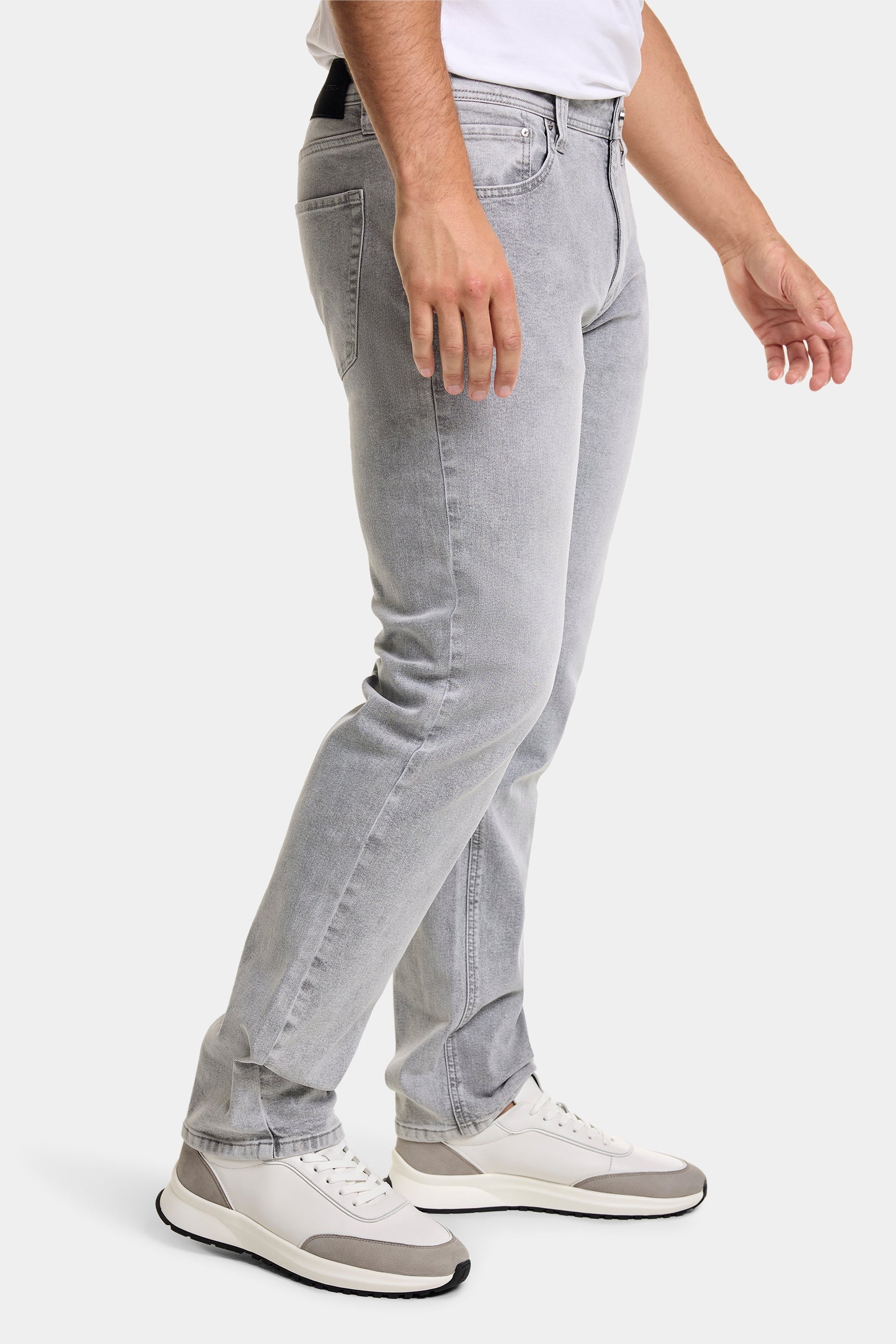 THE MATTEO SLIM JEANS