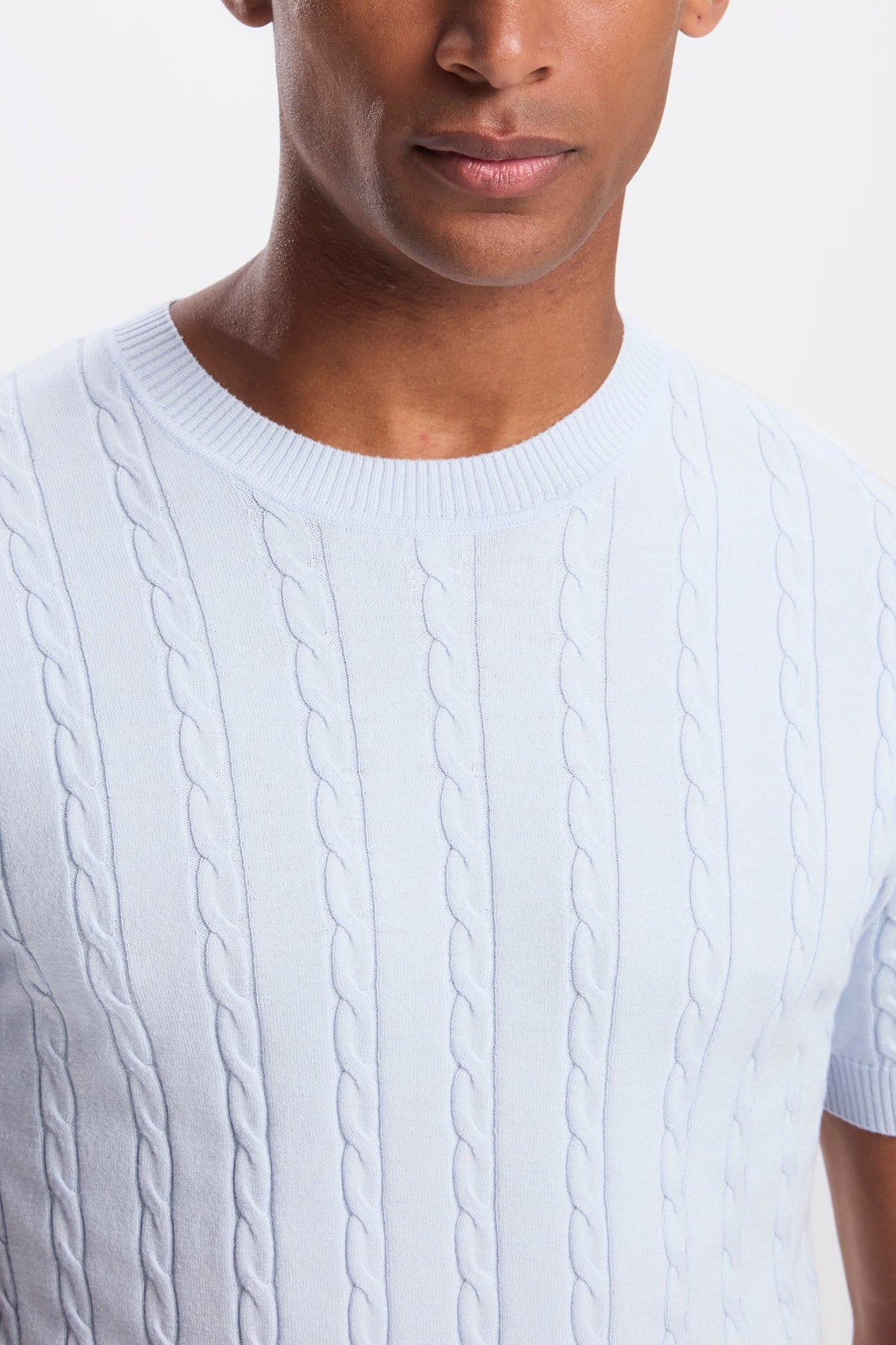 THE CABLE SHORT SLEEVE T-SHIRT - Mild Blue