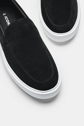 THE CLASSIC SUEDE SLIP ON