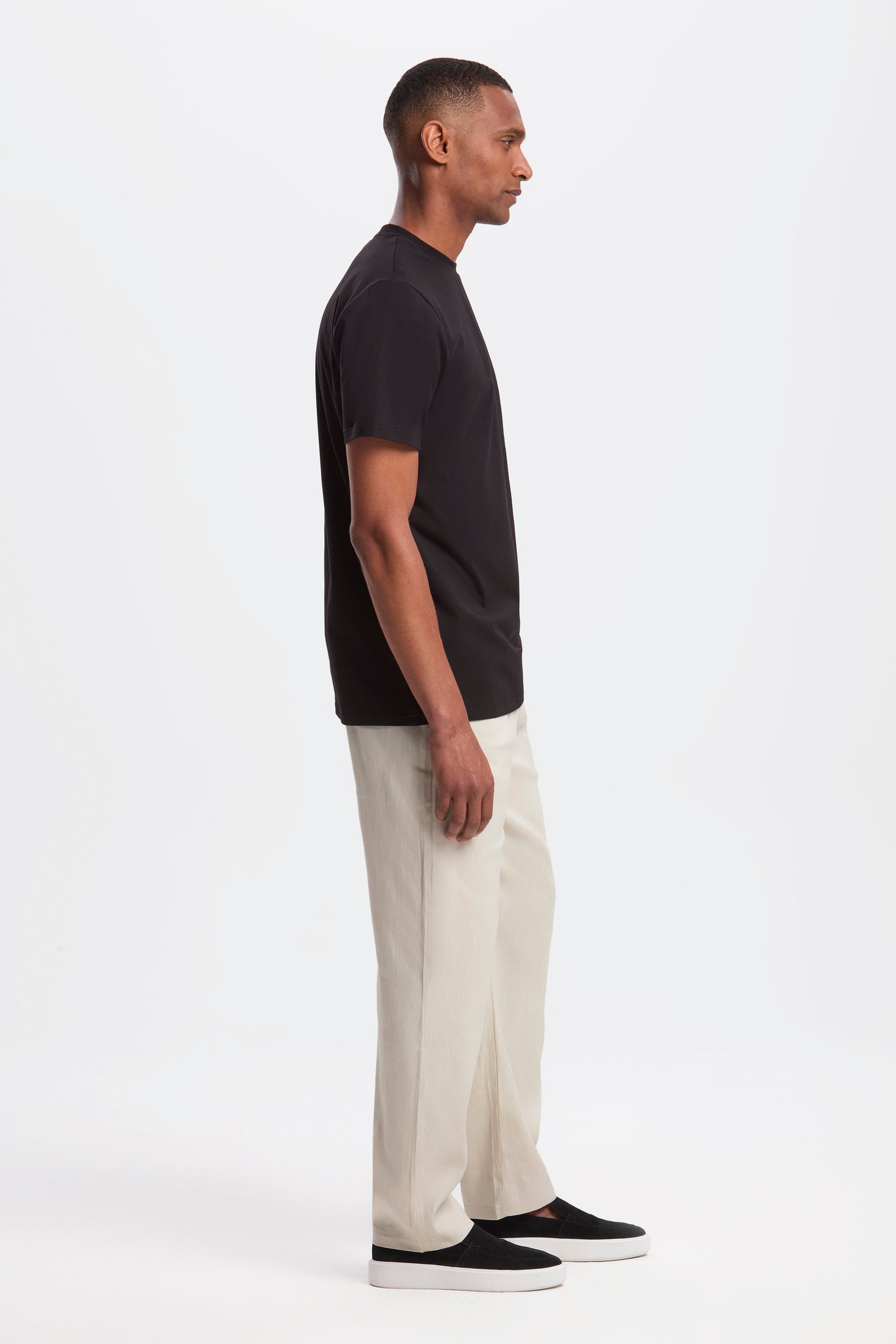THE LINEN TROUSERS