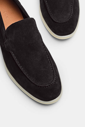 THE CLASSIC SUEDE LOAFER