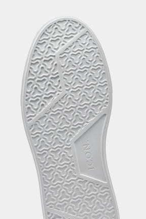 THE CLASSIC LEATHER TRAINER