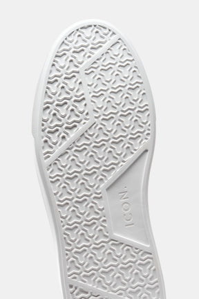 THE CLASSIC SUEDE TRAINER