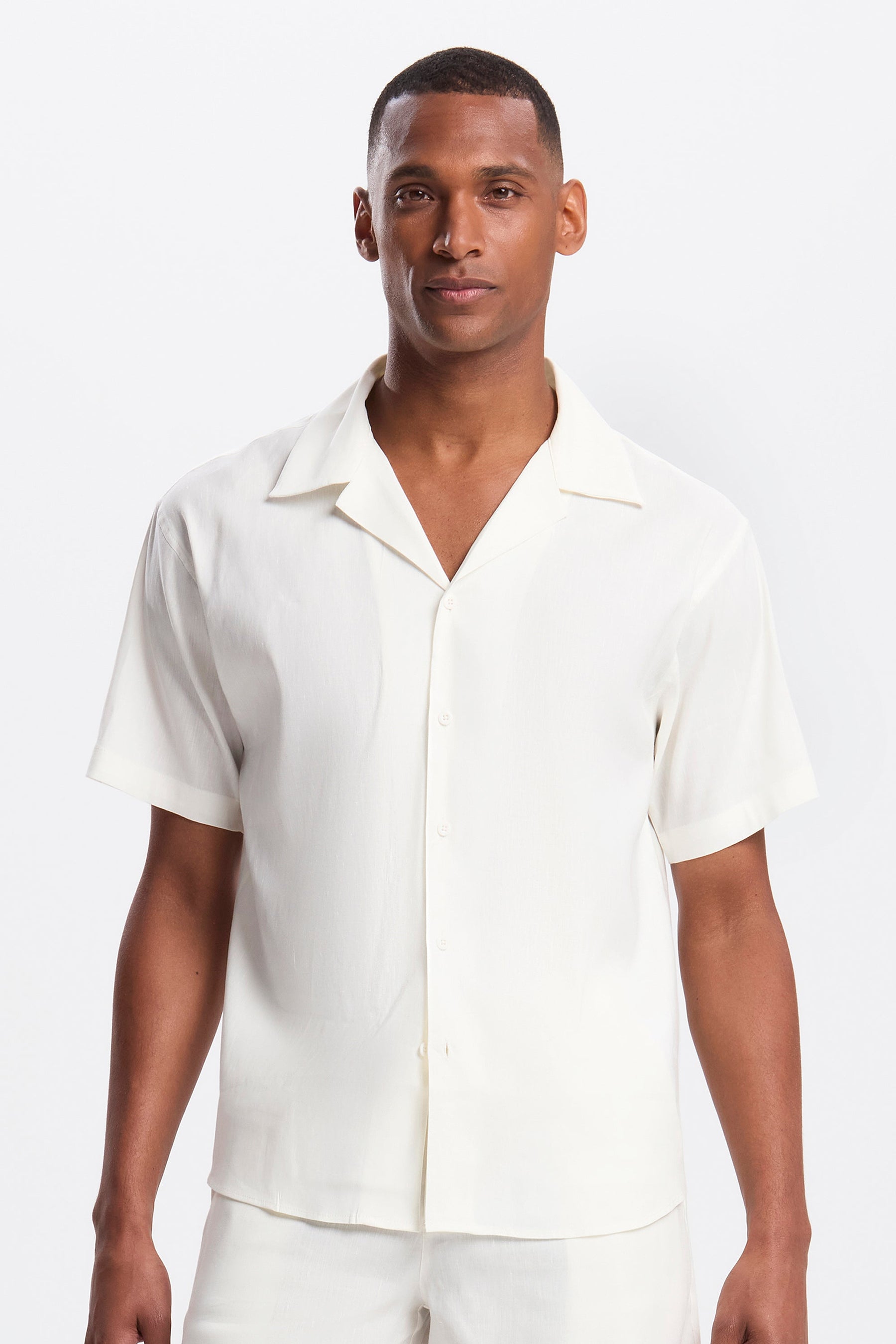 THE LINEN SS SHIRT