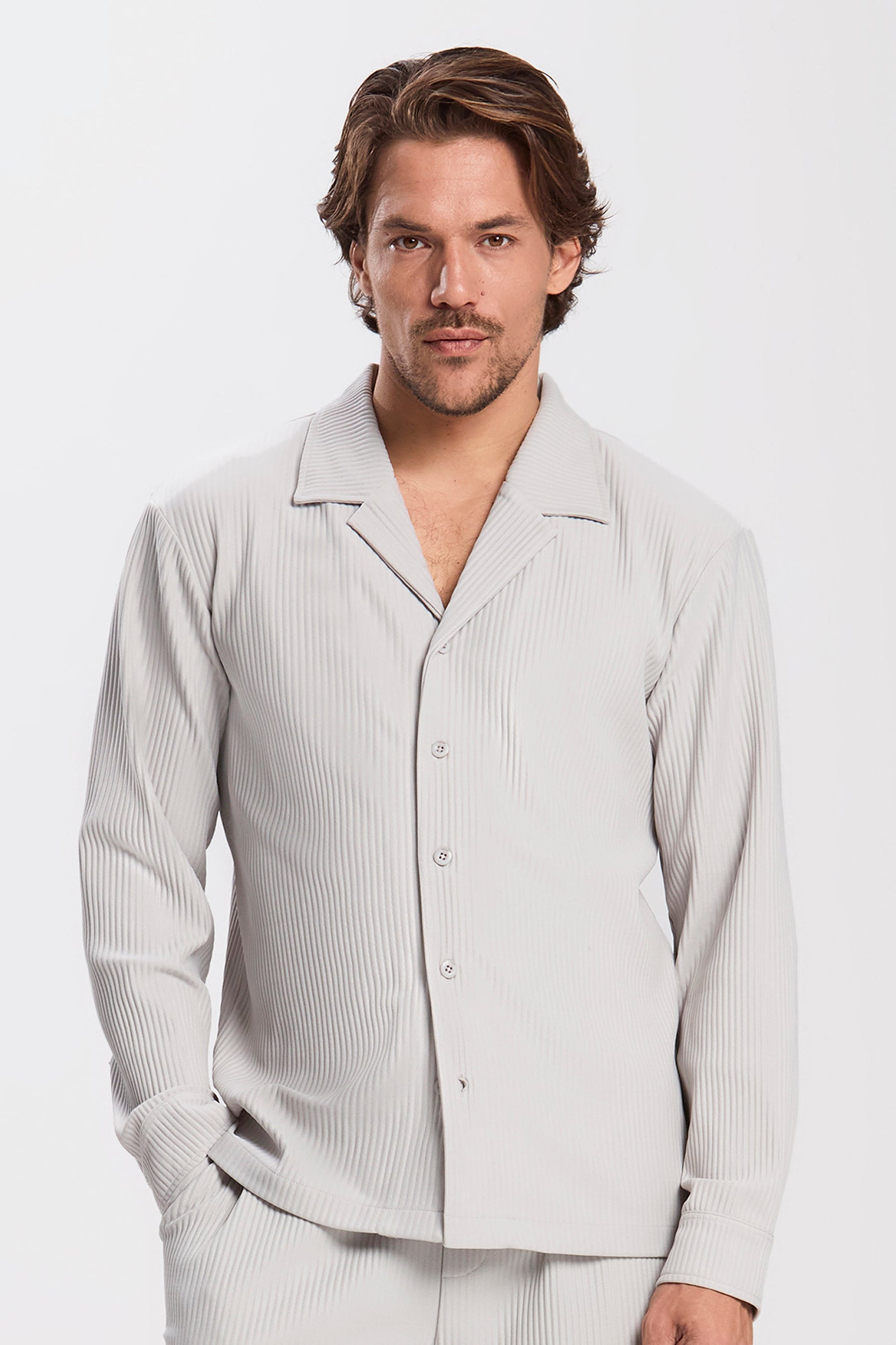 THE PLEATED LS SHIRT