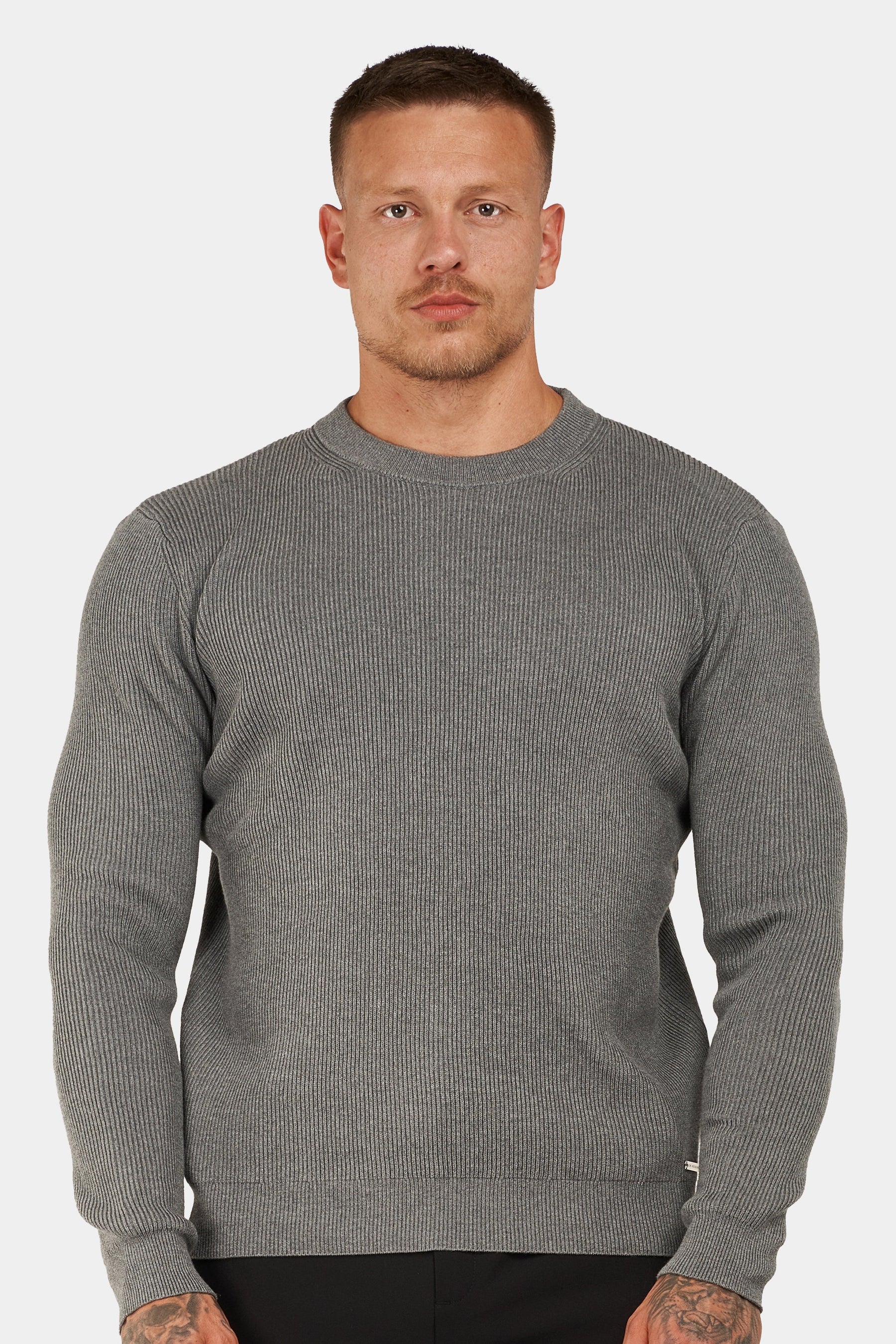 THE RENZO CREWNECK SWEATER
