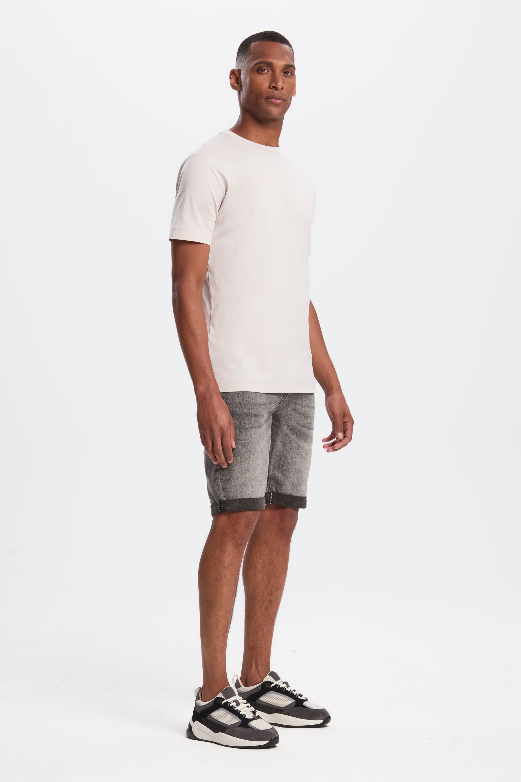 THE LORENZO SHORTS