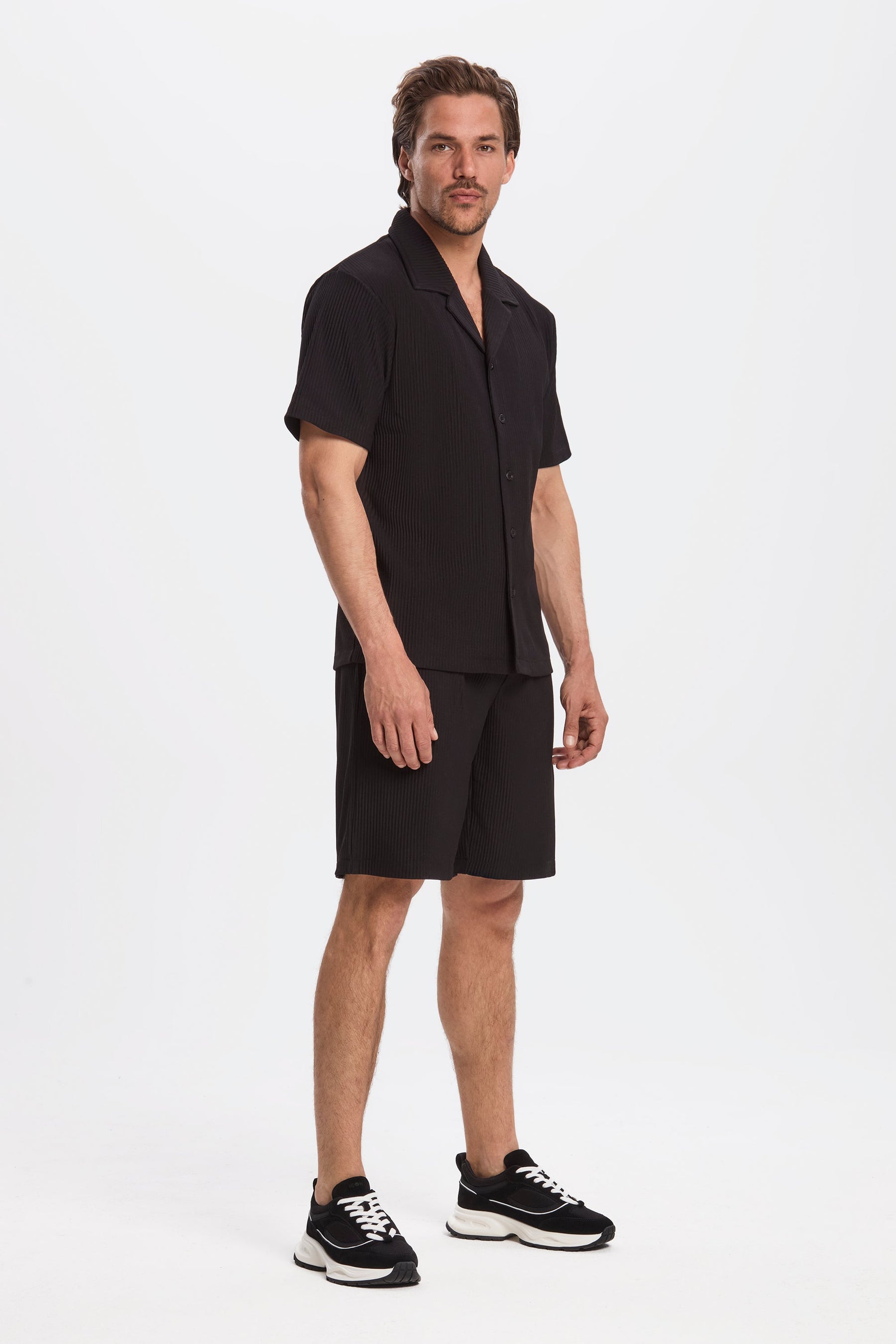 THE PLEATED SS SHIRT