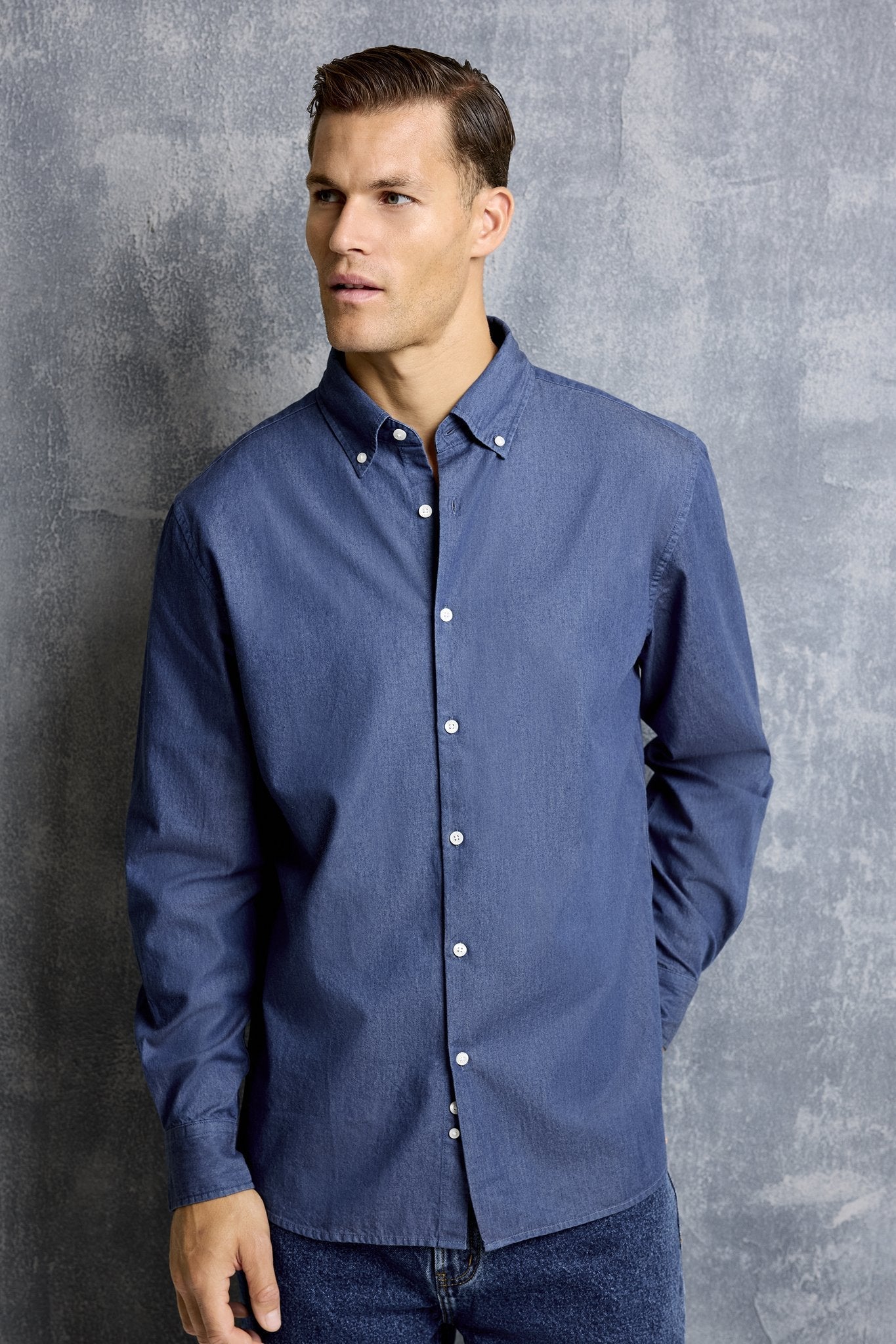 MULTI-PACK: THE CARLO CHAMBRAY SHIRT